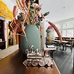 Alter Bahnhof Garni Hotel 3*