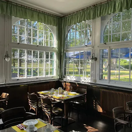 Alter Bahnhof Garni 3*