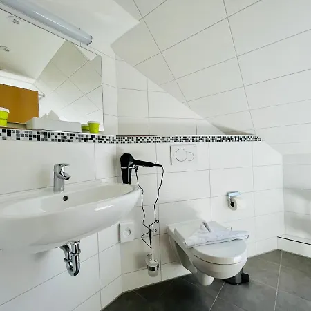 Alter Bahnhof Garni 3* 普雷罗