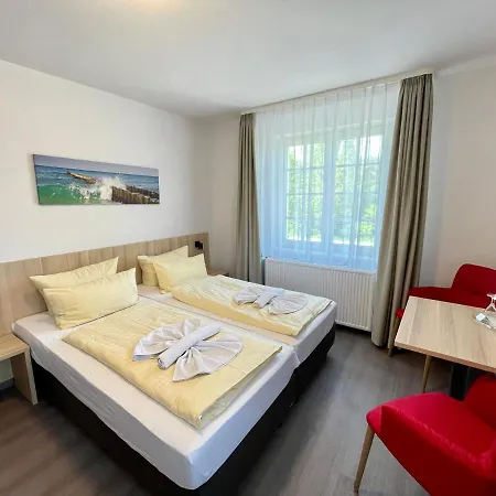 Alter Bahnhof Garni Hotel Prerow