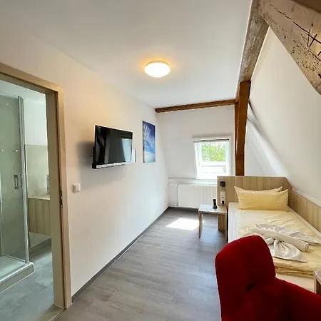 Alter Bahnhof Garni 3* 普雷罗