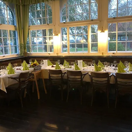 Alter Bahnhof Garni Hotel 3*